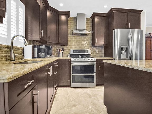 2nd image of 226 NE 8th Terrace