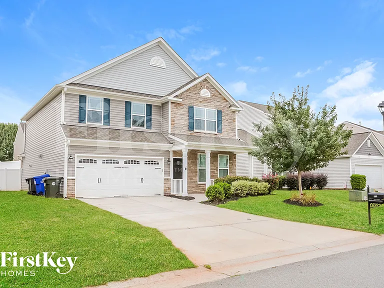 121 Wintergreen Ct — Photo 3