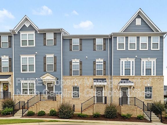 3rd image of 2140 Autumn Cyprus Ave