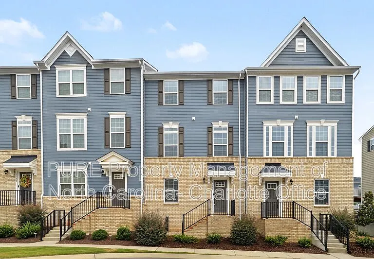 2140 Autumn Cyprus Ave — Photo 1