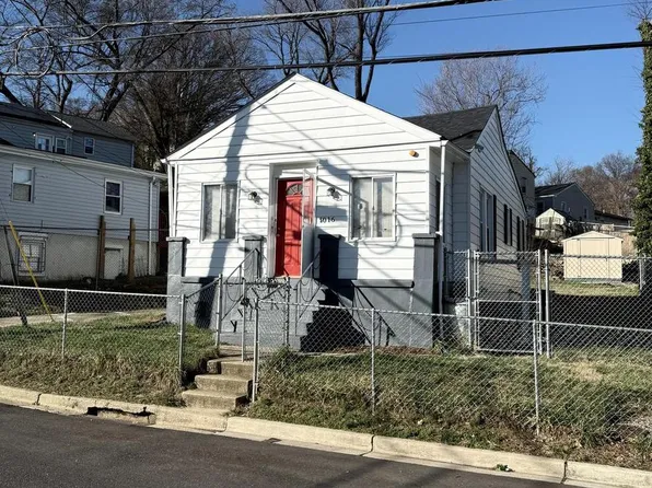5016 Emo St, Capitol Heights, MD 20743