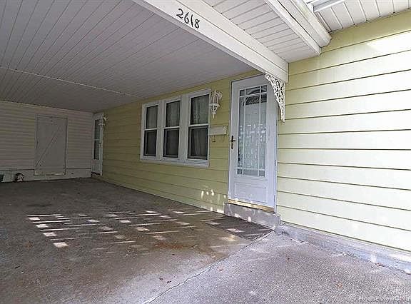 4th image of 2618 Gardenia Ln