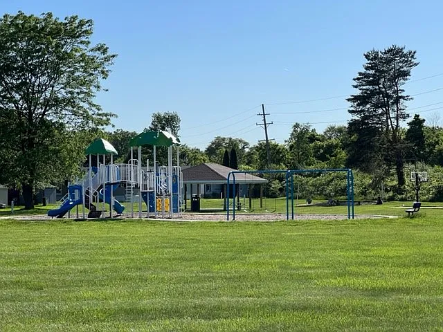 Van Buren Estates — Photo 7