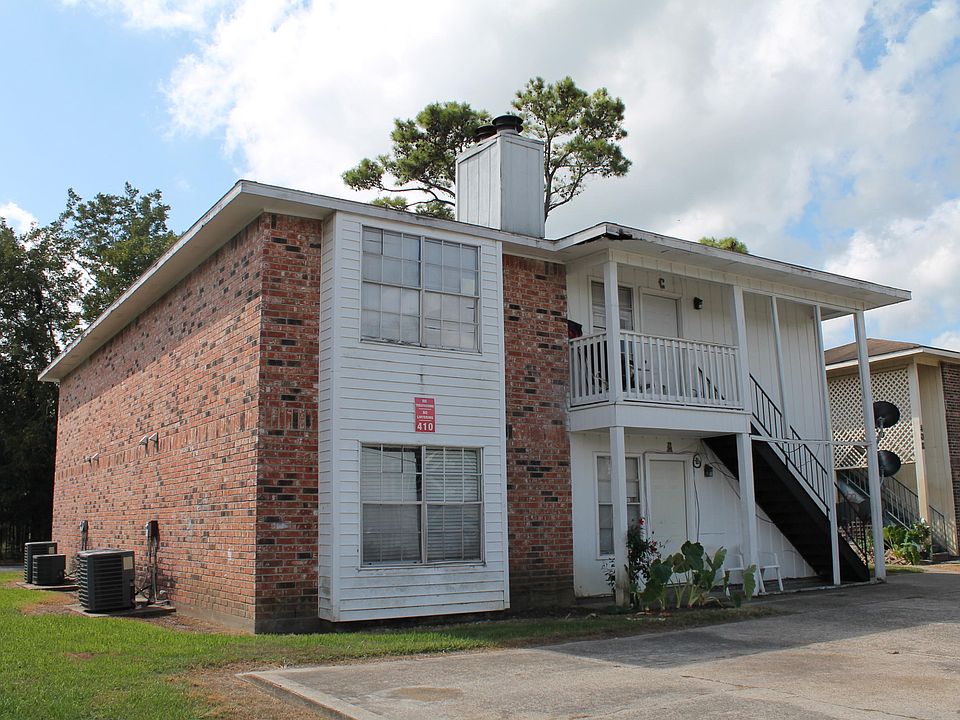 2nd image of 410 Marigny Cir
