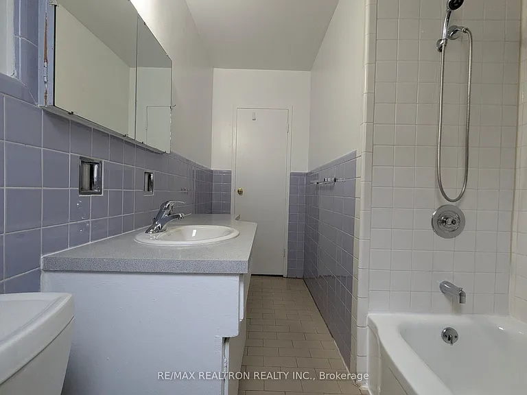40 Meadowbrook Rd #4 — Photo 16
