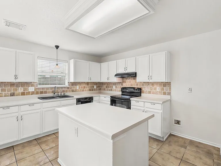 18 Anchorage Bay — Photo 10
