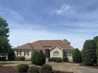 110 Gleneagles Rd, Campobello, SC 29322