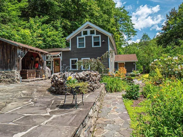 51 Hutchin Hill Road, Woodstock, NY 12409