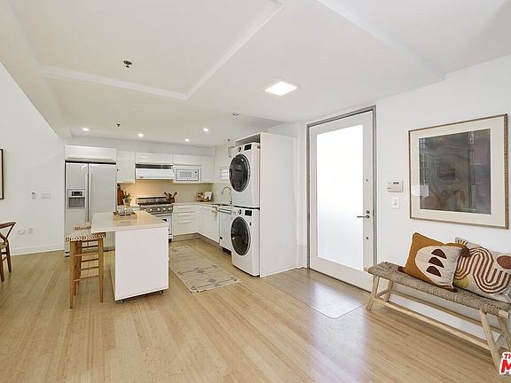3rd image of 13326 Beach Ave Unit 105