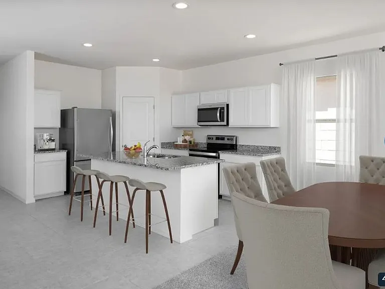 20120 W Palo Verde Dr — Photo 3