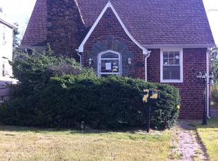 440 E 4th Ave, Roselle, NJ 07203