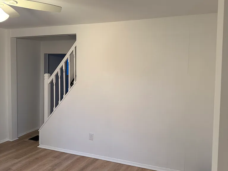 35 Harding Ave — Photo 9