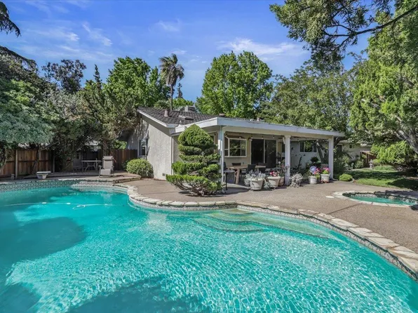 241 Charlemagne Way, Modesto, CA 95350