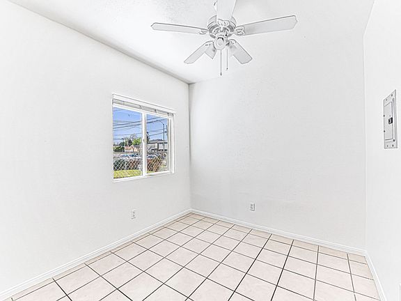 2nd image of 908 Martin Luther King Jr Ave APT 3