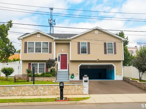 45 Daytona Street, West Haven, CT 06516