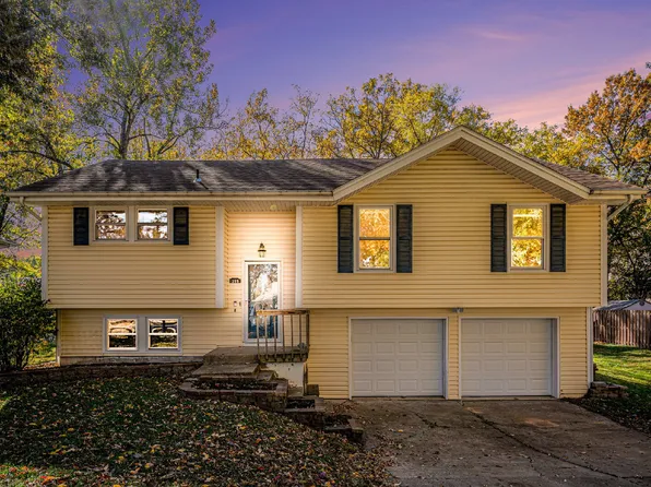 311 NE 101st Pl, Kansas City, MO 64155