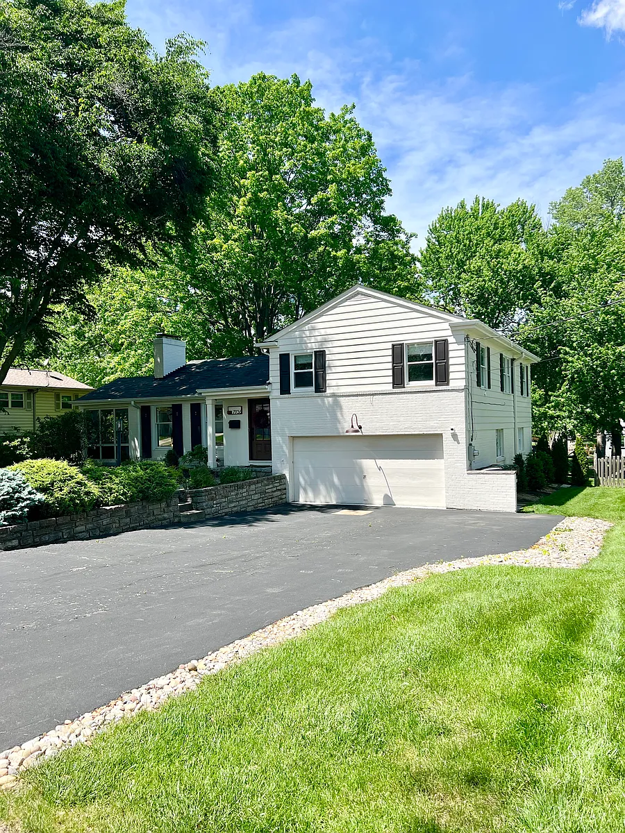 Building Photo - 7936 Mitchell Farm Ln