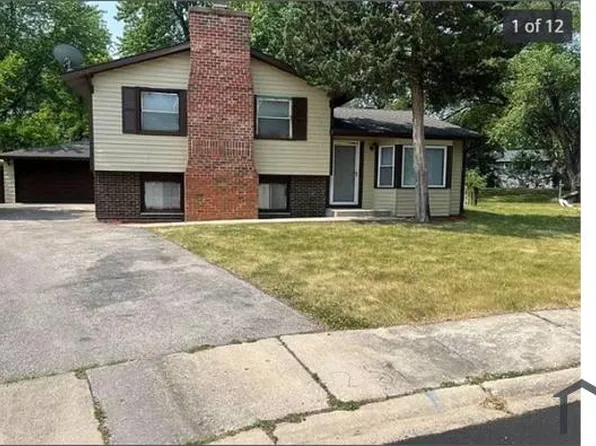 251 Butternut Dr, Bolingbrook, IL 60440