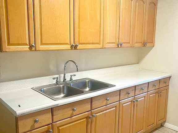 2nd image of 116 Palm Ave APT 7