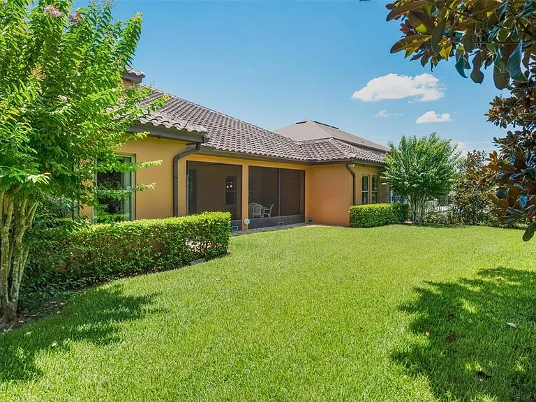 1569 Katie Cv — Photo 3