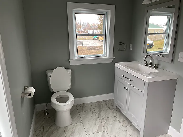 311 Missisquoi St #A — Photo 4
