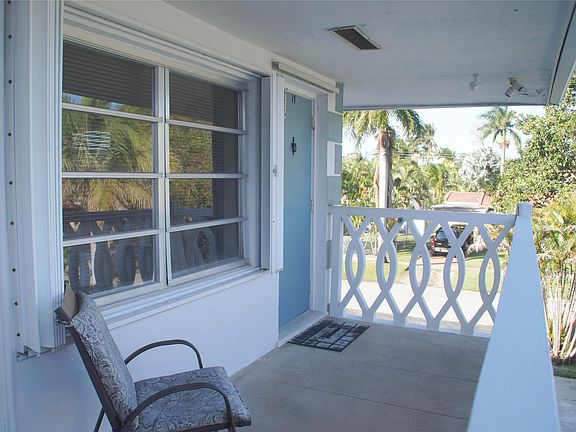 4th image of 1422 Hayes Street #17
