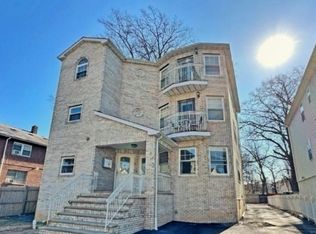 98 S Burnett St APT 2, East Orange, NJ 07018