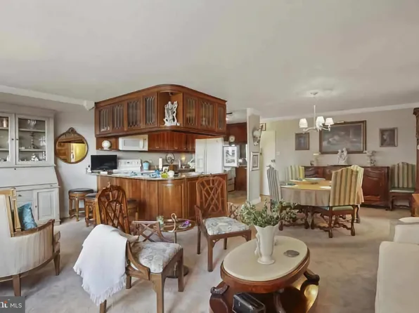 1900 John F Kennedy Blvd APT 1709, Philadelphia, PA 19103