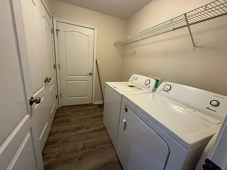 2603 Oakfield Dr — Photo 17