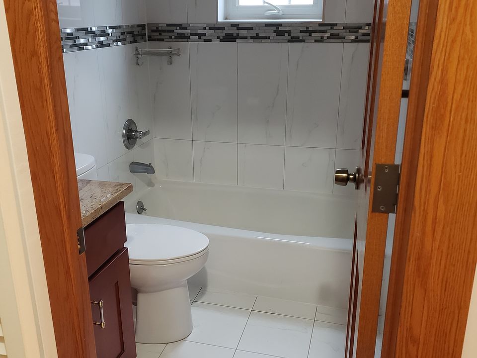 1st image of 14818 59th Ave Floor 1