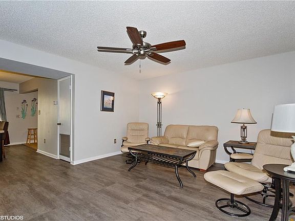 2nd image of 788 Park Shore Dr APT E25