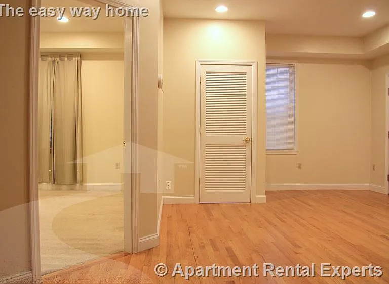 460 Green St #3 — Photo 7