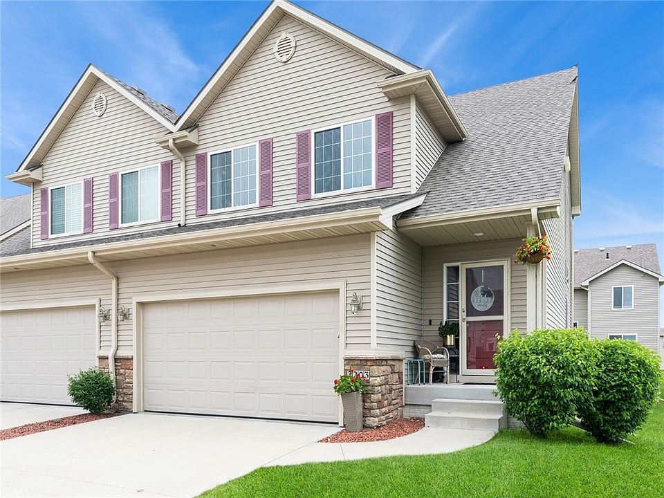 1st image of 2203 NW Chapel Ln