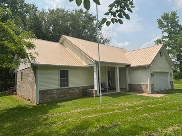 999 Inderrieden Rd, Chandler, IN 47610
