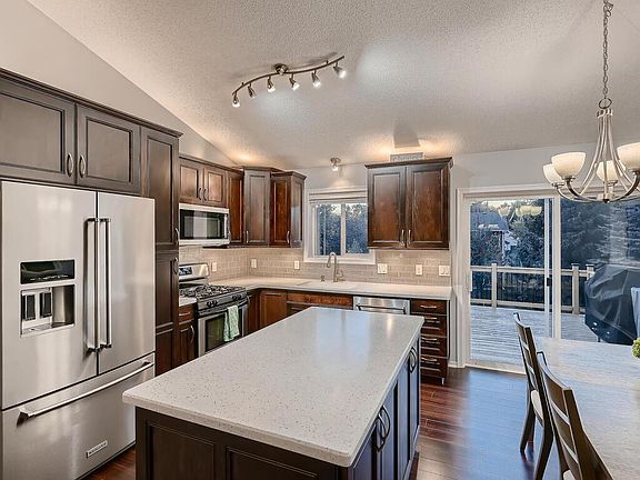 2nd image of 8626 Dunkirk Ct NE