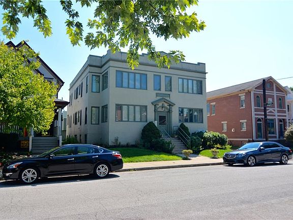2nd image of 919 N Broadway St #D