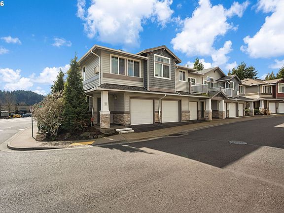 3rd image of 14800 SW Sandhill Loop #201