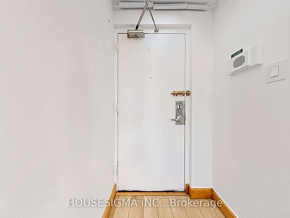 4th image of 725 Don Mills Rd #305