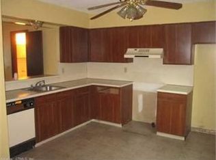 909 Hamilton Ave APT 12, Waterbury, CT 06706