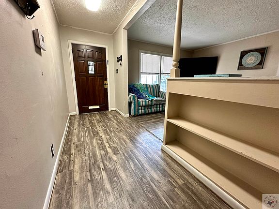 2nd image of 2608 Weaver Pl