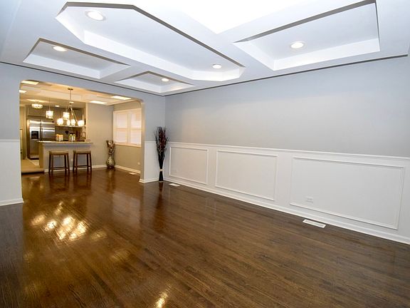 3rd image of 10334 S Corliss Ave