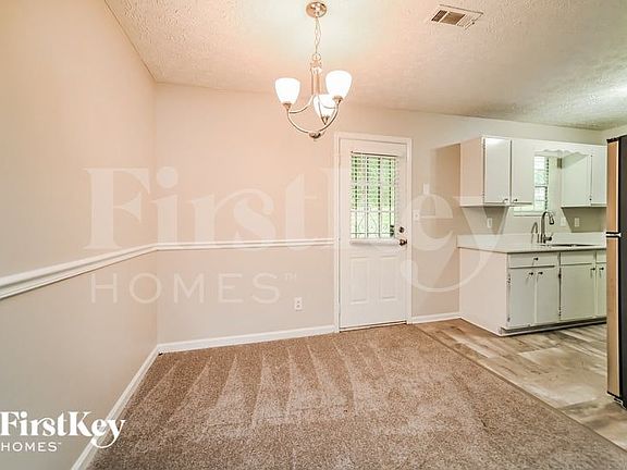 5th image of 211 Antebellum Ct
