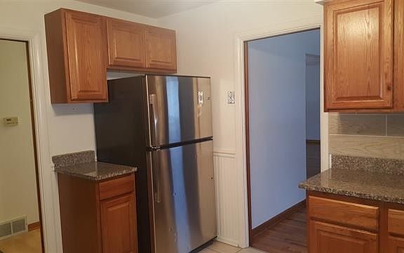 3rd image of 3529 Carolina Ave