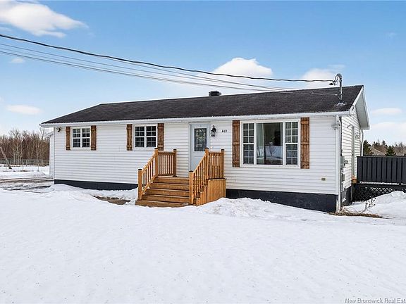 3rd image of 440 Charles Lutes Rd