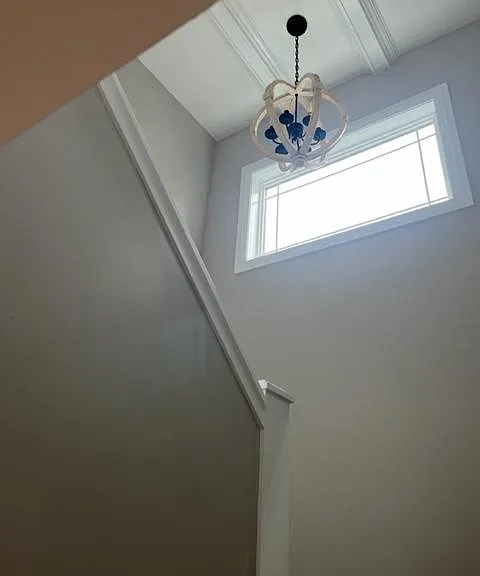 4039 N Whipple St #2 — Photo 32