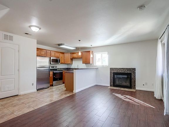 4th image of 217 Westlake Dr Unit 5
