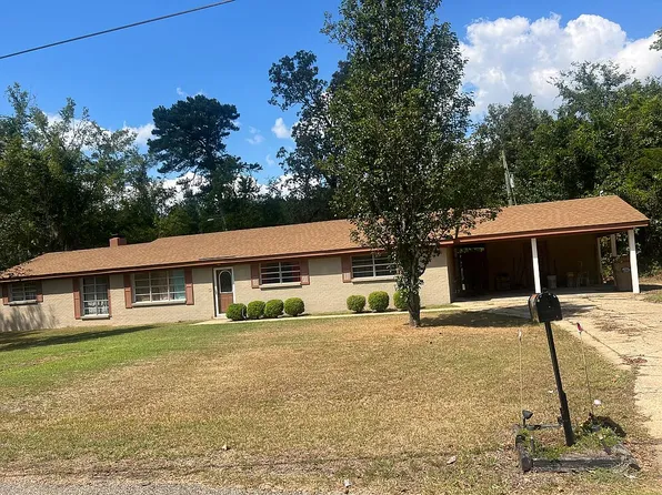 611 Mangum Ave, Valley Grande, AL 36701