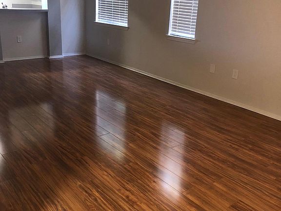 4th image of 114 Vista Verdi 120 Cir