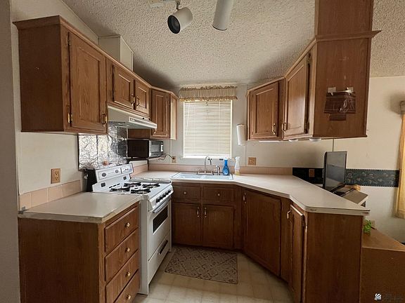2nd image of 10330 E Compadre Ln