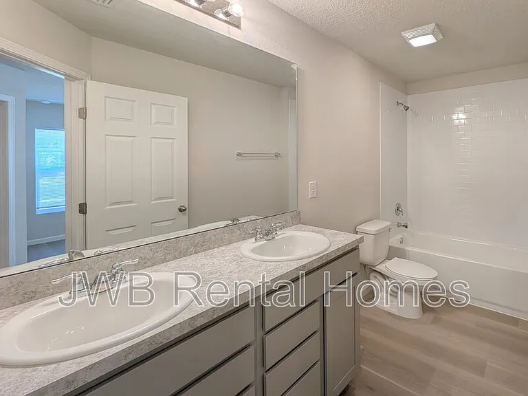 1750 Rutledge Ave — Photo 7
